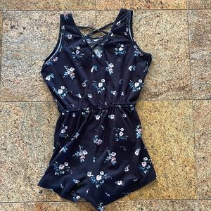 Girls Shorts Romper Crisscross front